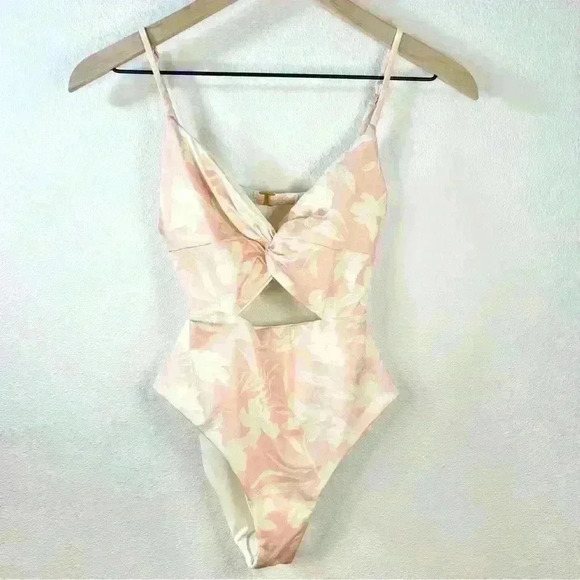 NWT L*SPACE Kyslee One-Piece Reversible Swimsuit in Paradise Blooms Size 8 - Picture 3 of 13